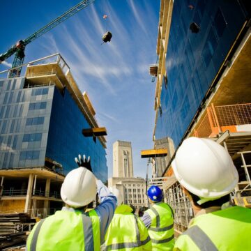 Los participantes en un proyecto de construcción